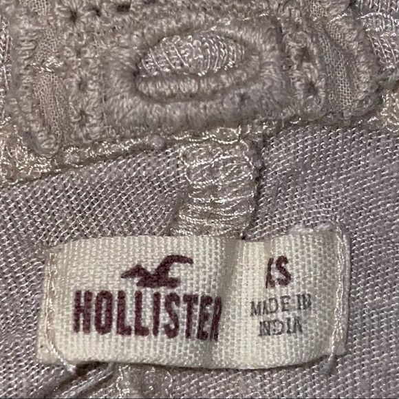 Tan Hollister tank flowy top size extra small - Picture 7 of 7